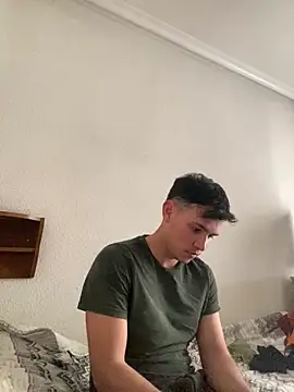 diego7990  online show from April 20, 2026, 4:52 pm