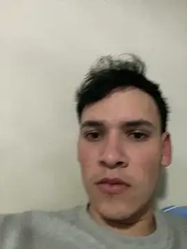 diego7990  online show from February 17, 2026, 10:18 pm