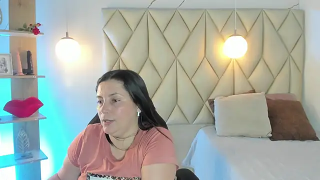angelswets online show from May 28, 2026, 2:12 pm