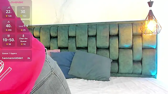 angelswets online show from November 1, 2025, 2:11 pm