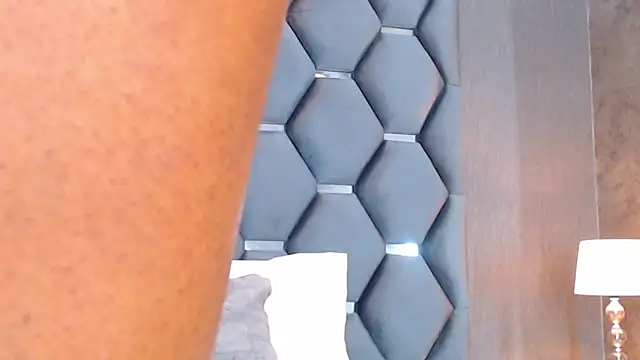 VanessaGlenn online show from March 10, 2026, 2:32 pm