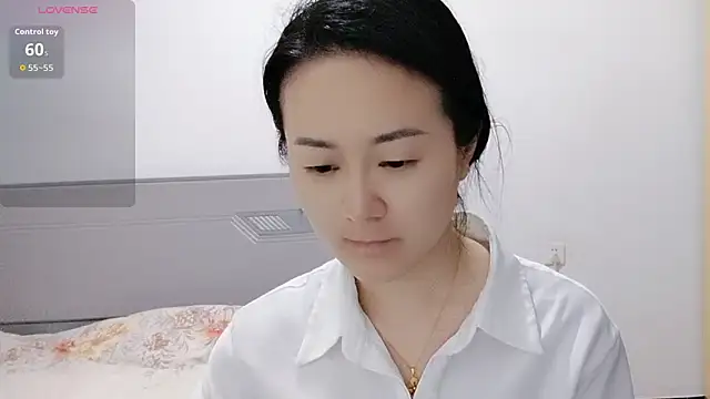 fanfan-FF online show from March 18, 2026, 1:02 pm