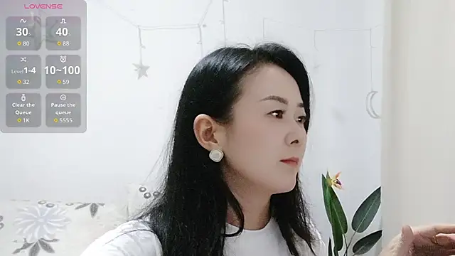 fanfan-FF online show from September 23, 2025, 8:21 am