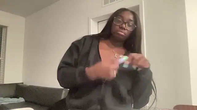 AveryJ99 online show from January 31, 2025, 4:14 am