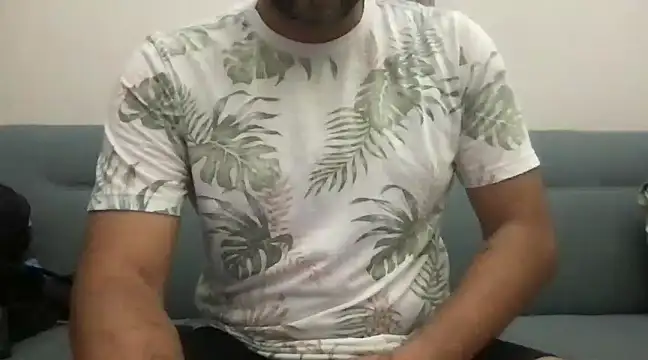 Snapshot of pe_netrad0r chatting on January 4, 2025, 7:45 am pe netrad0r online show from January 4, 2025, 7:45 am