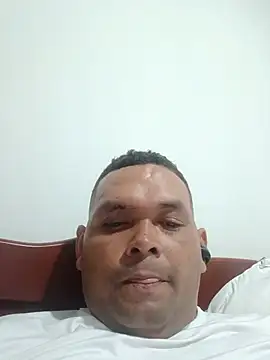 Snapshot of antoy---11 chatting on August 8, 2026, 1:56 am antoy---11 online show from August 8, 2026, 1:56 am