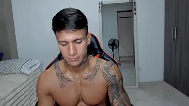 pettergrey1 online show from February 15, 2026, 12:26 pm