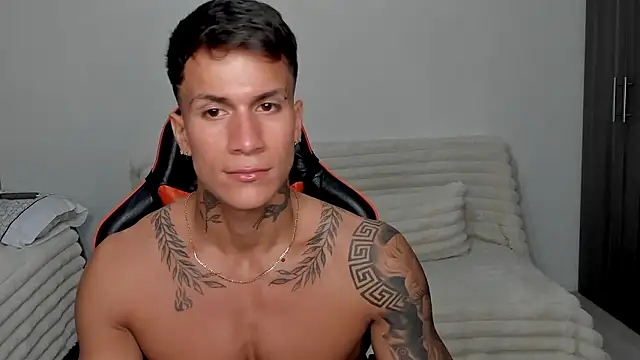 pettergrey1 online show from January 9, 2026, 12:17 am