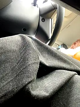 Liliya-77 online show from September 28, 2025, 1:34 am