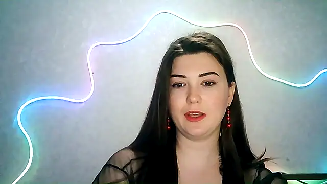 Snapshot of SeductiveTati chatting on September 20, 2025, 12:37 am SeductiveTati online show from September 20, 2025, 12:37 am