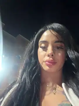 Snapshot of Tusumisahot chatting on November 11, 2025, 2:06 am Tusumisahot online show from November 11, 2025, 2:06 am