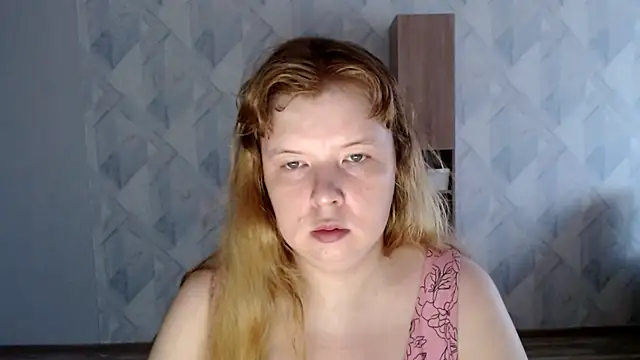 Snapshot of Melina_Hot9 chatting on July 16, 2026, 8:33 am Melina Hot9 online show from July 16, 2026, 8:33 am