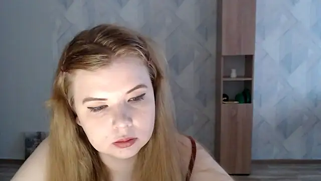 Snapshot of Melina_Hot9 chatting on November 23, 2025, 8:35 am Melina Hot9 online show from November 23, 2025, 8:35 am