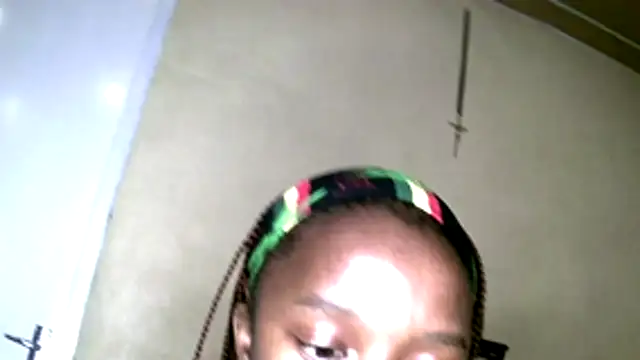 Rough Dimondzz online show from November 26, 2025, 8:53 pm