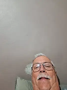 NawtyB1965 online show from May 1, 2026, 4:28 am