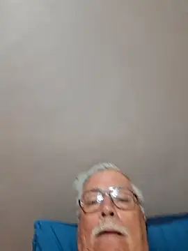 NawtyB1965 online show from December 4, 2025, 2:43 am