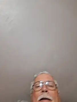 NawtyB1965 online show from May 6, 2026, 4:16 am