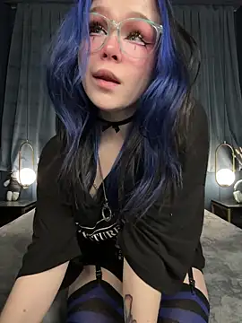 MaddisonHaas online show from December 23, 2025, 7:40 am