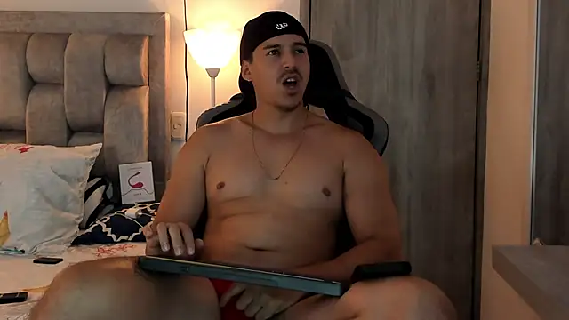 victor vixen online show from November 23, 2025, 11:04 pm