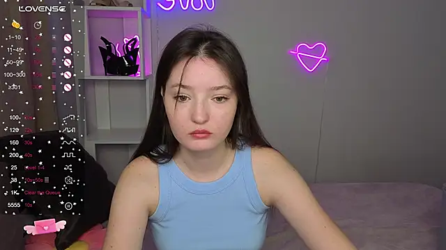 Fairyy Moon online show from October 14, 2025, 6:36 am