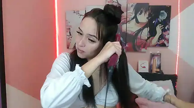 anyela bubble19  online show from January 19, 2025, 11:32 pm