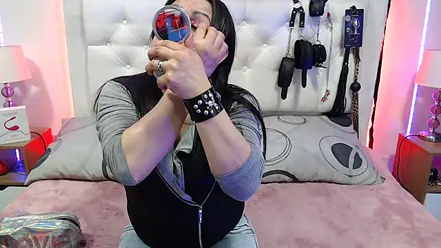 jescaoporto4 online show from November 29, 2025, 7:47 pm