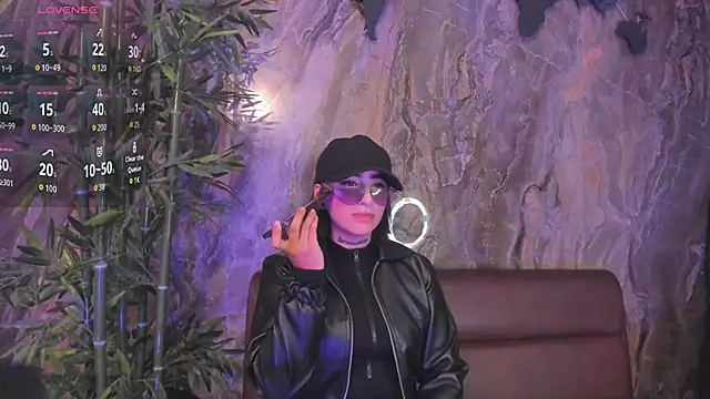 Alahia Dangelo online show from December 2, 2025, 5:25 pm