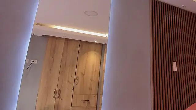 Eilin clio online show from March 11, 2025, 7:58 pm