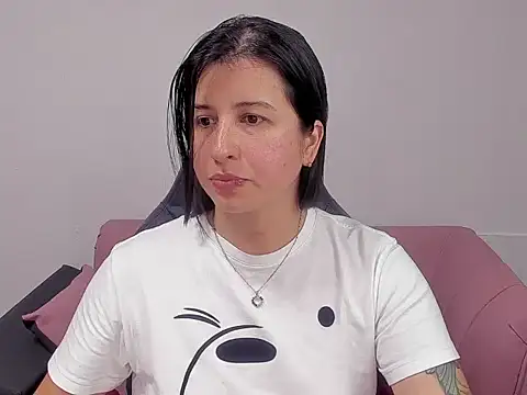 Adaline 69 online show from June 4, 2026, 5:01 am