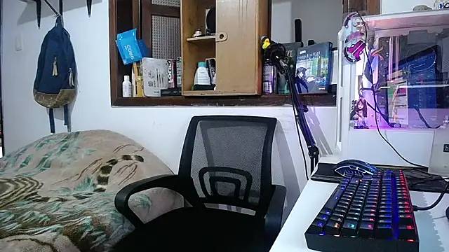 esjrobles online show from February 28, 2025, 7:46 pm