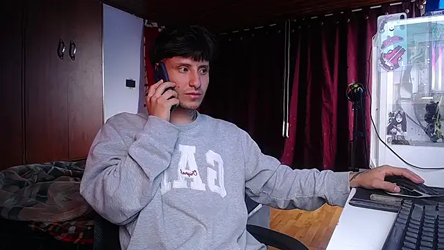 esjrobles online show from March 19, 2025, 7:27 pm