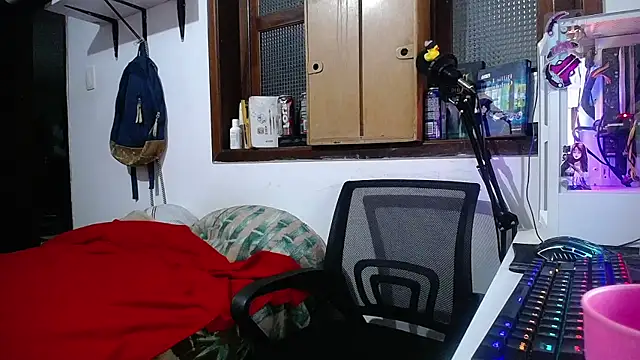 esjrobles online show from March 6, 2025, 3:24 am