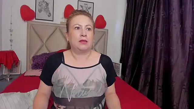 Snapshot of MonyCassius chatting on February 17, 2026, 12:02 pm MonyCassius online show from February 17, 2026, 12:02 pm