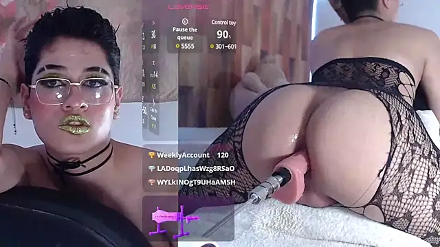 Snapshot of Raven_Whisper chatting on January 20, 2025, 8:50 pm Raven Whisper online show from January 20, 2025, 8:50 pm