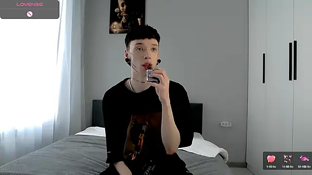 Dasha M online show from March 6, 2025, 11:03 am