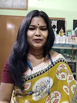 yoursweety09 online show from February 24, 2026, 5:41 am