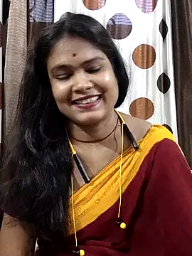 yoursweety09 online show from May 23, 2026, 7:29 am