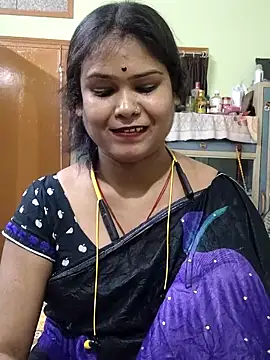 yoursweety09 online show from May 30, 2026, 2:12 pm