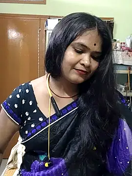 yoursweety09 online show from May 20, 2026, 1:41 pm