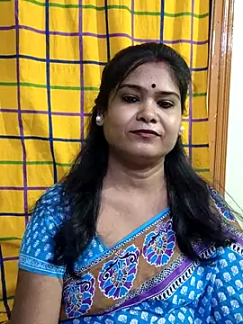 yoursweety09 online show from October 2, 2025, 5:38 pm