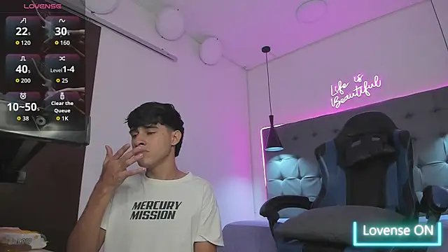 Dyla n18 online show from March 31, 2026, 7:05 pm