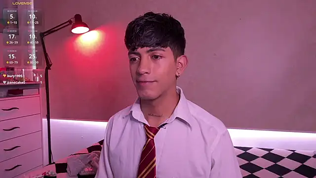 teobowny  online show from October 5, 2025, 7:26 pm