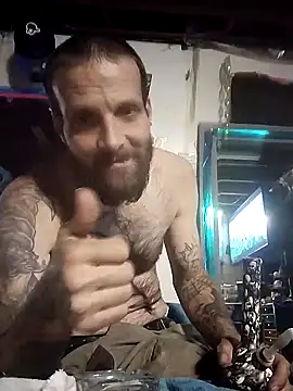 Whipit323 online show from December 7, 2024, 5:32 am