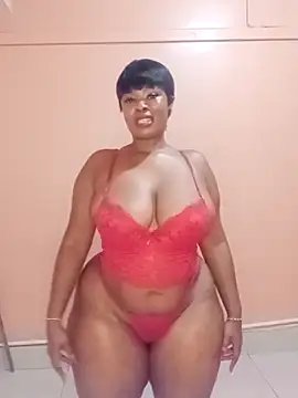 Luciouslips00 online show from May 19, 2026, 2:13 pm