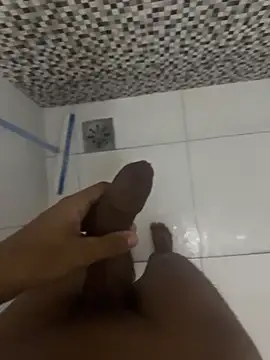Snapshot of Juniornovinho80 chatting on July 19, 2026, 12:41 am Juniornovinho80 online show from July 19, 2026, 12:41 am