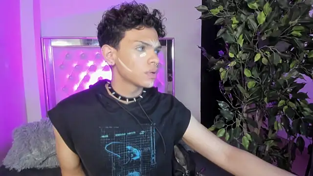 Snapshot of matt_wesley chatting on December 4, 2024, 4:37 am matt wesley online show from December 4, 2024, 4:37 am