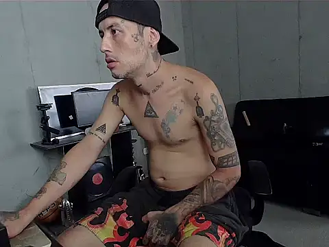 patrik tattoo  online show from February 22, 2026, 12:29 pm