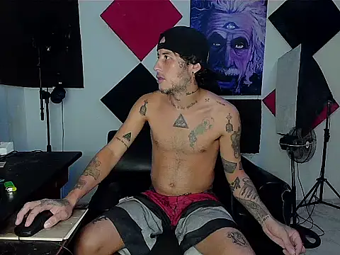 patrik tattoo  online show from September 24, 2025, 3:13 am