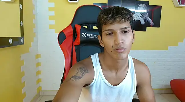 mau elixxx online show from February 5, 2025, 2:19 am