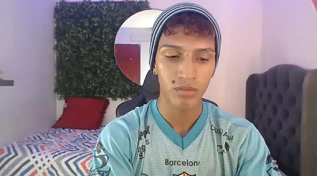 mau elixxx online show from January 4, 2025, 2:35 am